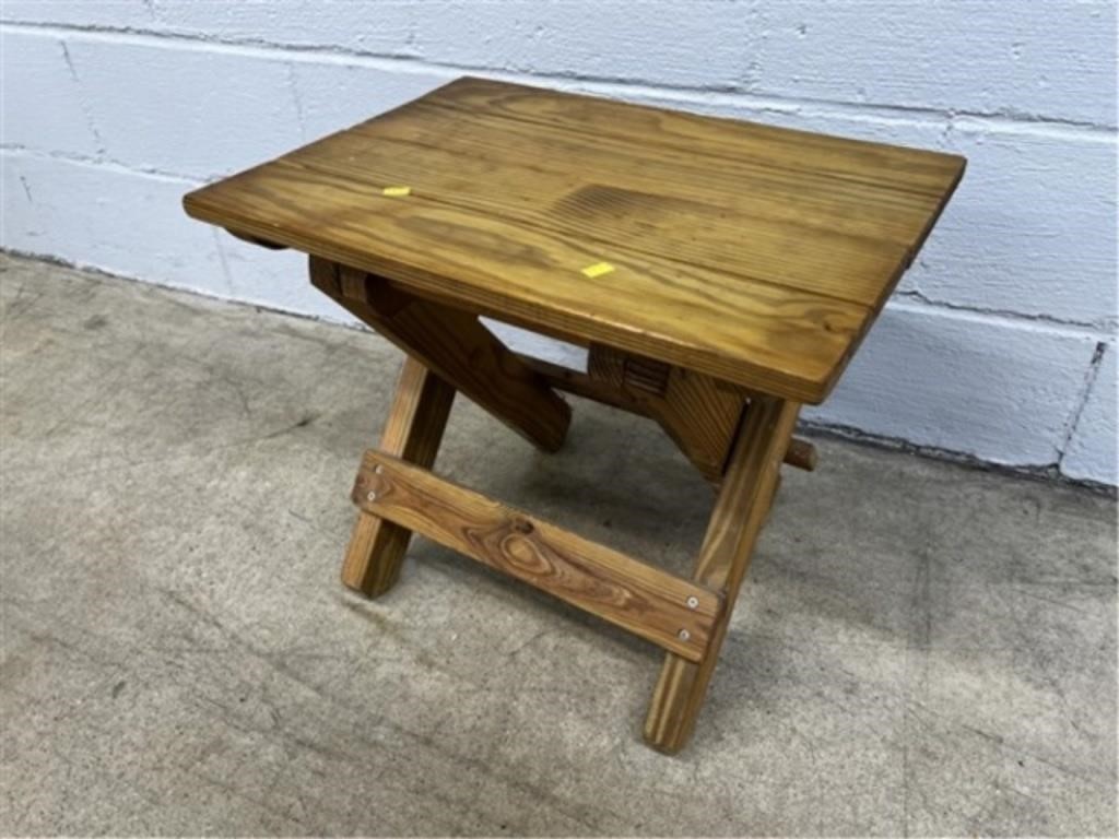 Pine Folding Patio End Table