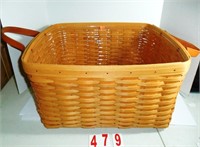 19372 Hostess Medium Wash Day Basket with Plastic