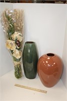 2 Large Vases & Dried Flower Bouquet