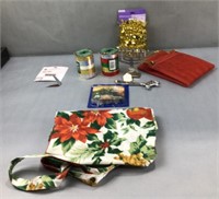 Assorted Christmas decorations/items