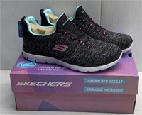 Sz 8 Ladies Skechers Shoes - NEW $85