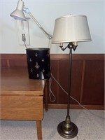 Pair of lamps and vintage metal wastebasket