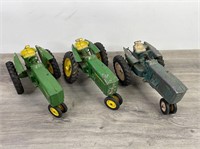 3 John Deere Tractors, 1/16, Ertl, Boken Parts