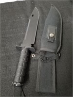 Frost Cutlery hunting knife with matches compass