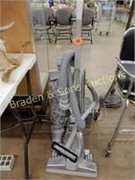USED KIRBY VACUUM CLEANER WITH ACCESSORIES