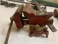 VINTAGE TABLE VICE