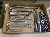 CRAFTSMAN WRENCHES/ SOCKETS