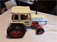 Case 2590 Tractor (plastic Tires) No Box