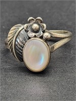 Native American Sterling Silver Mother of Pearl Ri