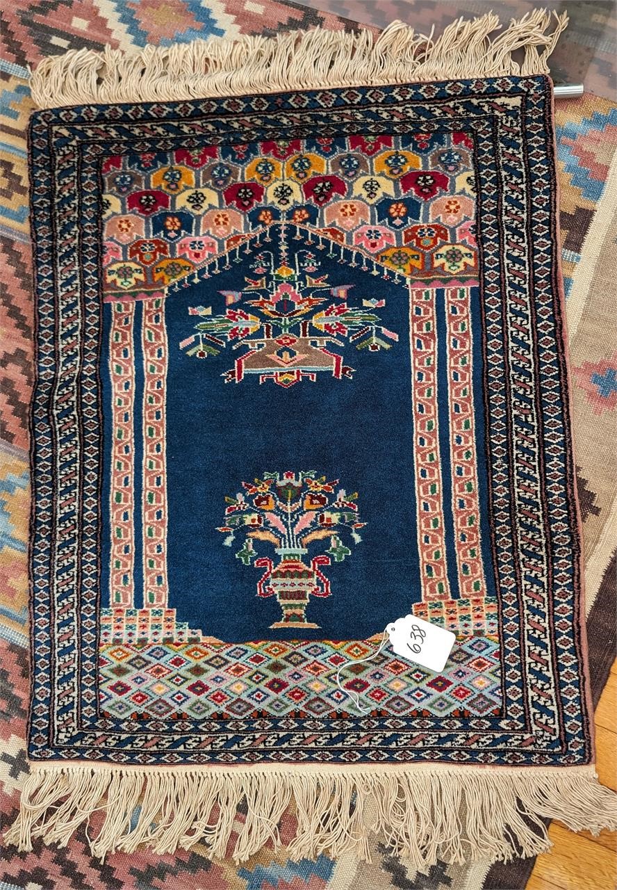 Vintage Prayer Rug Finely Hand Knotted