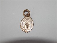 10k Gold St Christopher Charm Pendant .22g