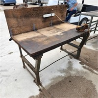 Metal Framed Work Table w 4" Vice