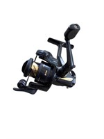 Daiwa ISOST REGAL'S Black and Gold Fishing Reel