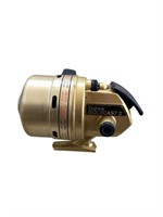 Daiwa GOLDCAST II Gold and Black Fishing Reel with