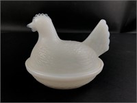 Vintage Milk Glass Hen On Nest