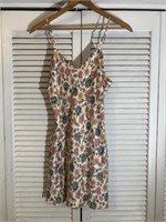 VINTAGE SILX BY AUGUST SILK FLORAL CHEMISE LARGE