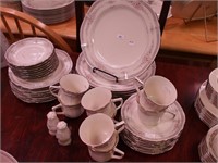 42 pieces of Noritake china dinnerware,