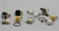 S: LOT OF 12 COSTUME JEWELRY RINGS - LURAY