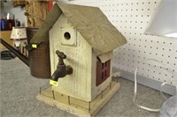 Birdhouse Decor