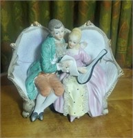 Norleans George & Martha figurine