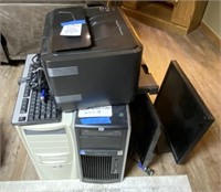 HP Workstation Linux Server, Monitors