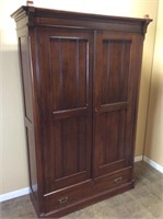 VTG. ARMOIRE