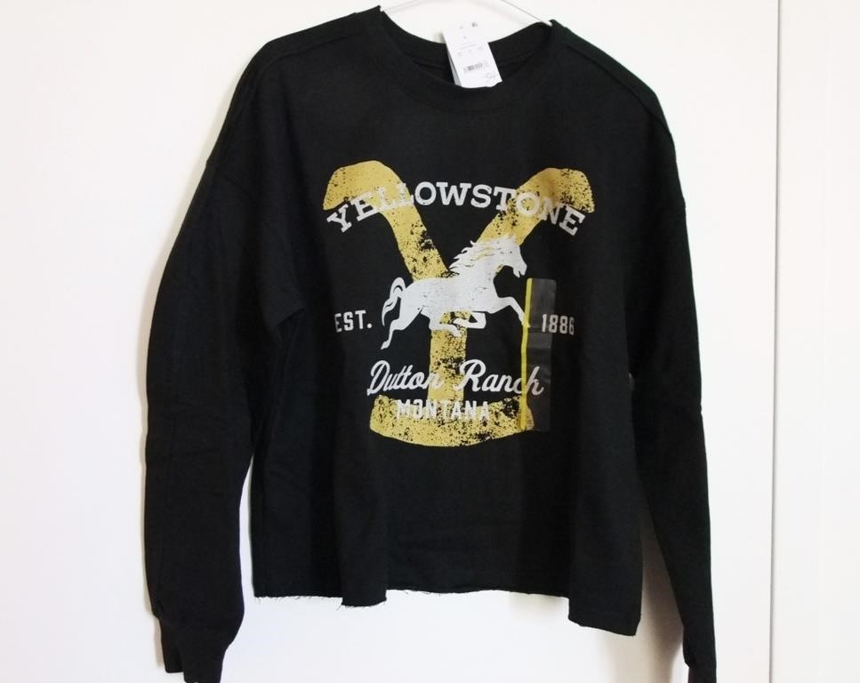 NEW LADIES “YELLOWSTONE” SWEATSHIRT SIZE S