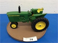 Ertl JD 3020 Tractor, NF, no box, 1/16 scale