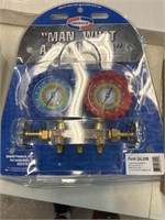 New  two valve brass manifold gauges