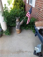 BEAR CARVING FLAG HOLDER