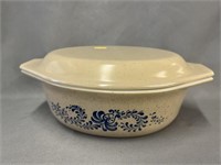 Pyrex Homestead Blue Covered Serving Dish