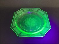 Green Depression Uranium Glass Plate