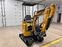 Mini Excavator- H15- NO RESERVE