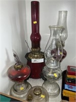 Fluid Lamps with Lamp Bases