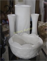 LOT - MILK GLASS VASES - BOWL