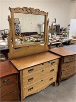 Dresser & Mirror 3 Drawers