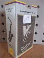 6 Saxophone Alto Reeds 3