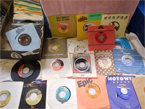 100+ Vintage 60' & 70's vinyl records-Chicago,