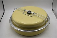 Vintage Metal Pie/Cake Carrier Locking Saver