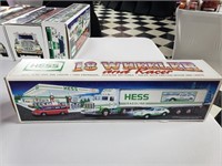 Hess 18 Wheeler & Racer