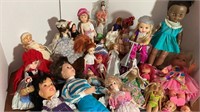 D2)  Dolls: Horsman, Effanbee, Mattel, Kenner,