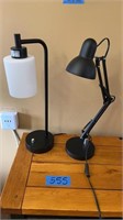 Desk lamps : Matte black 22”
