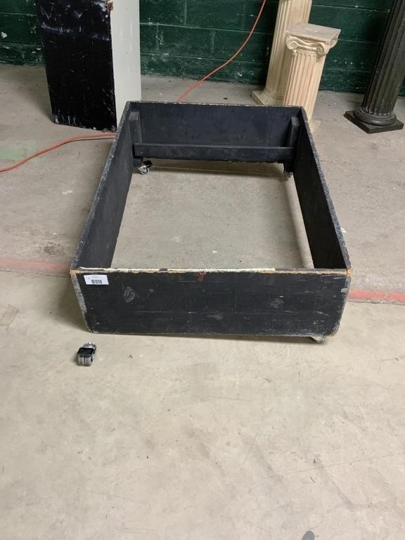 3x5 Rolling Prop Cart as pictured one wheel