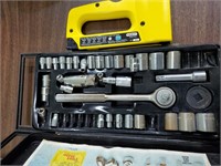 STAPLER/ SOCKET SET