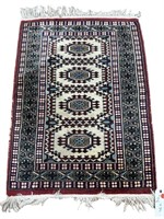 2 FT 2 IN X 3 FT HAND MADE BAKAARA CARPET