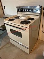 Gibson Electric Stove
