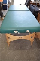 PORTABLE MASSAGE TABLE