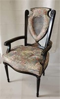 Vintage Formal Sitting Chair
