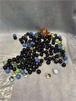 MIXED LOT OF MARBLES MOSTLY BLACK