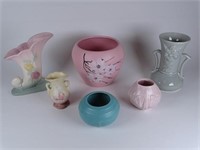 GROUPING OF MID-CENTURY POTTERY